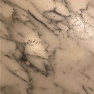 Meet your Posher, Marianne